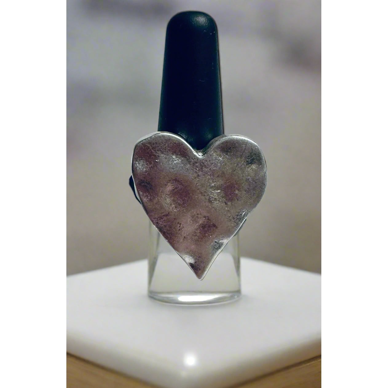 Stretchy and Adjustable Rings