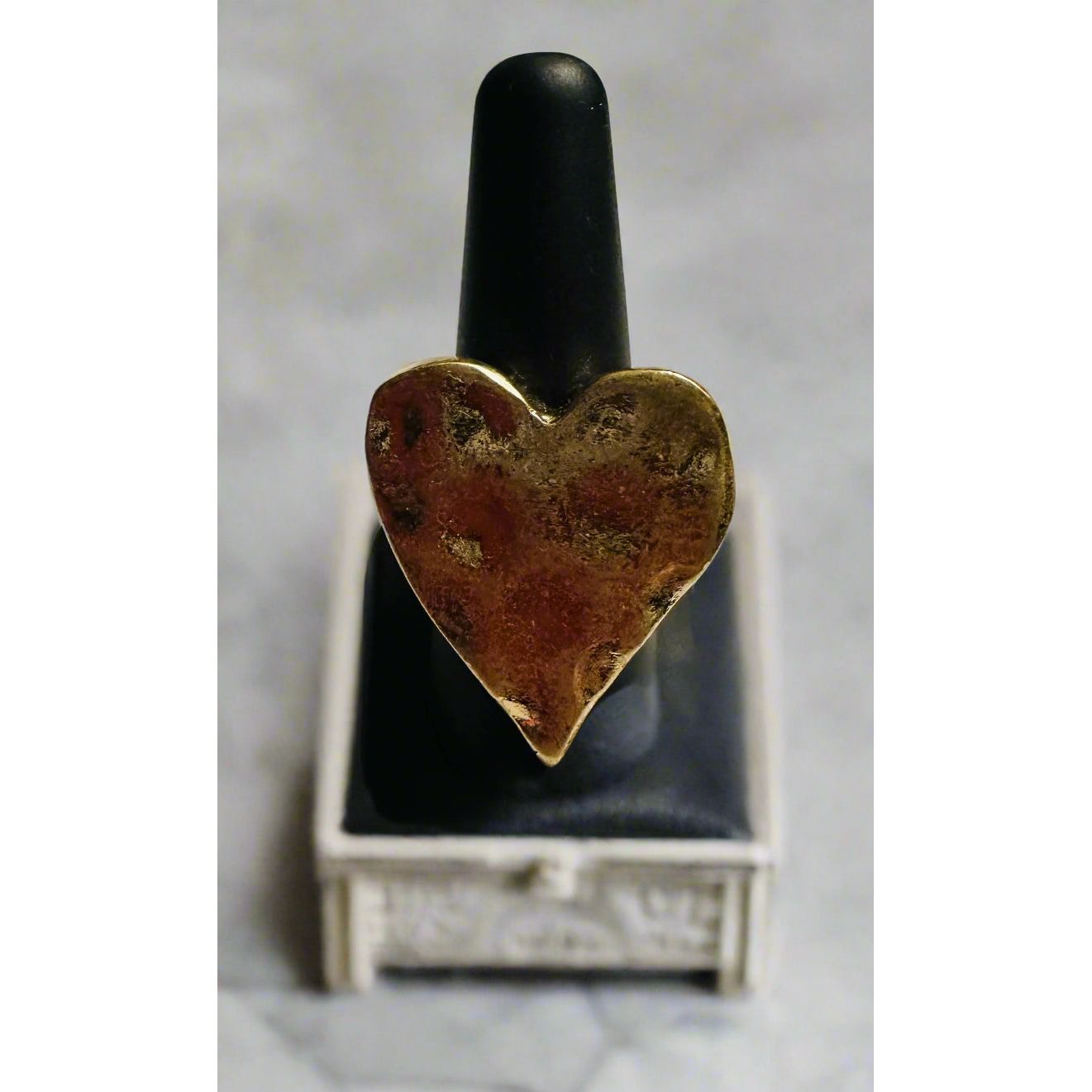 Stretchy and Adjustable Rings