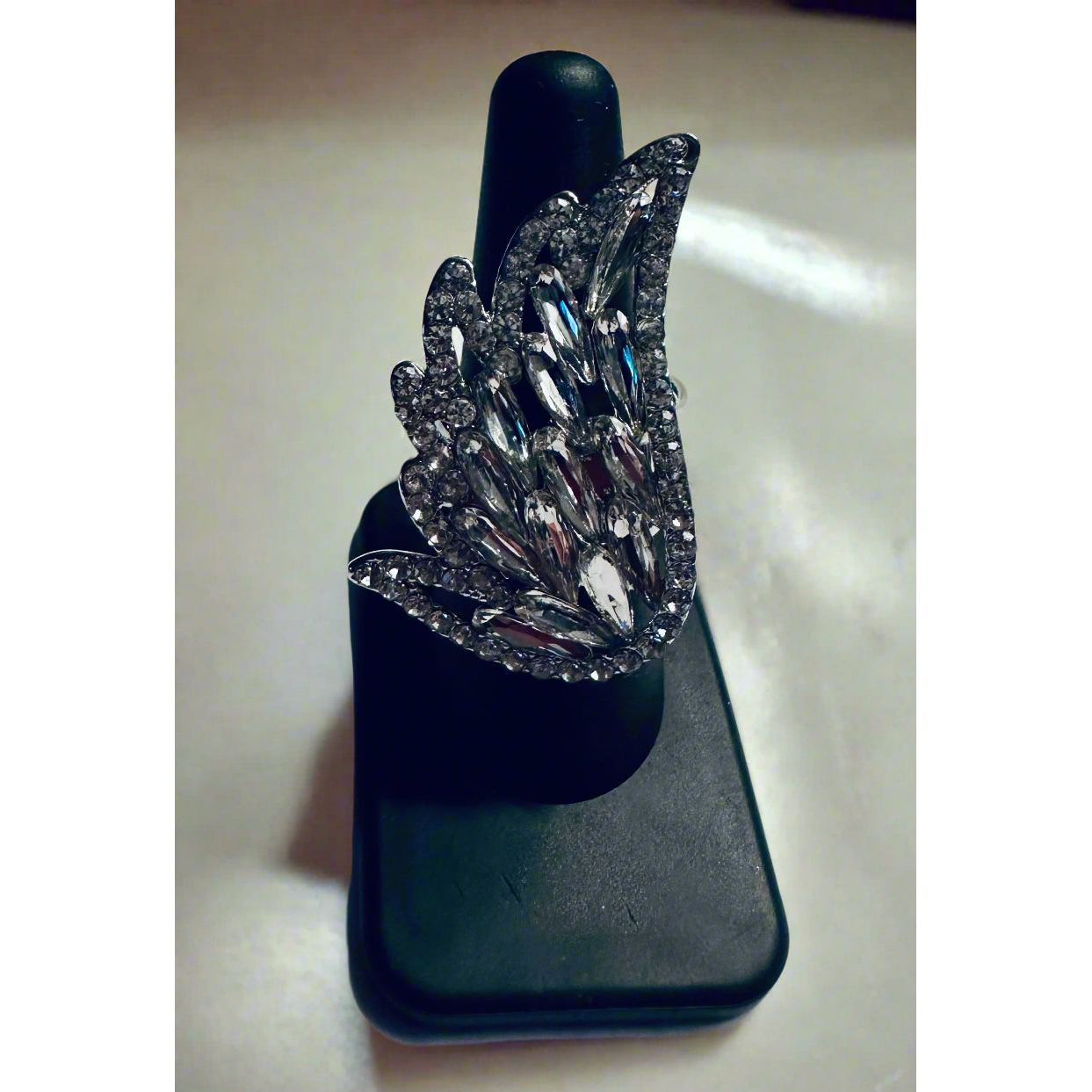 Stretchy and Adjustable Rings