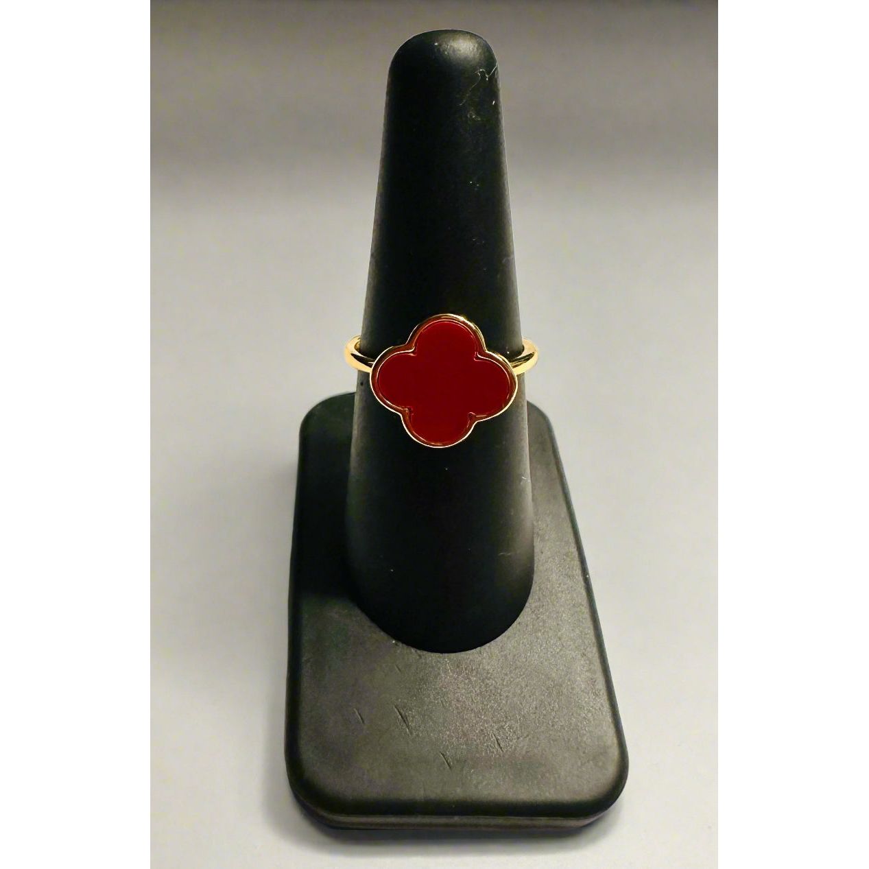 Stretchy and Adjustable Rings