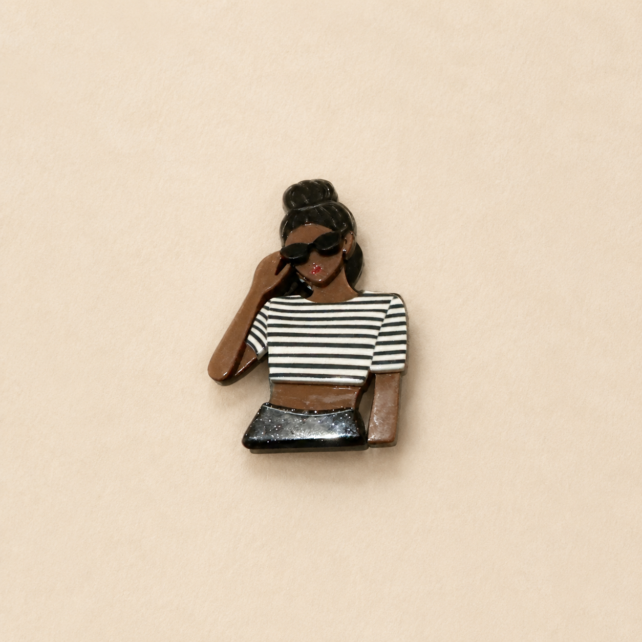 $9 Brooch