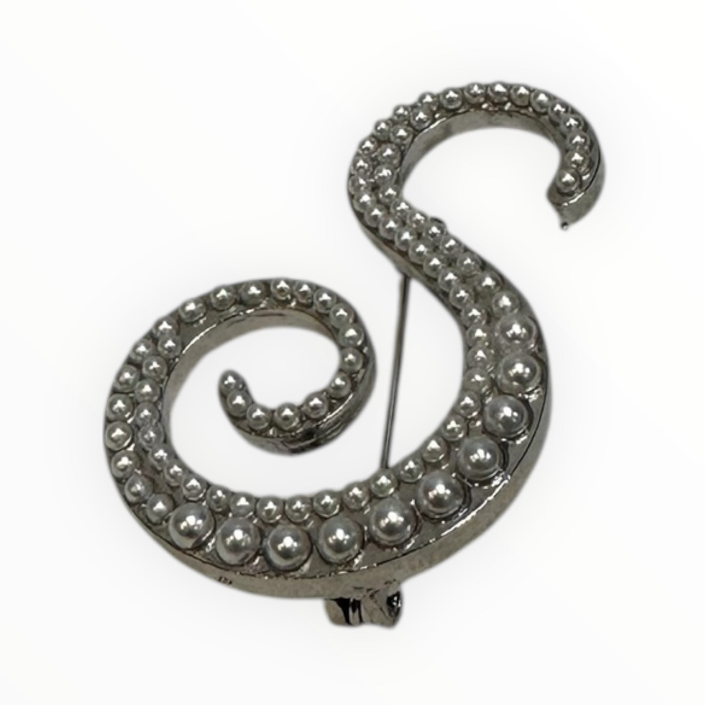 Brooch Pin Perfection