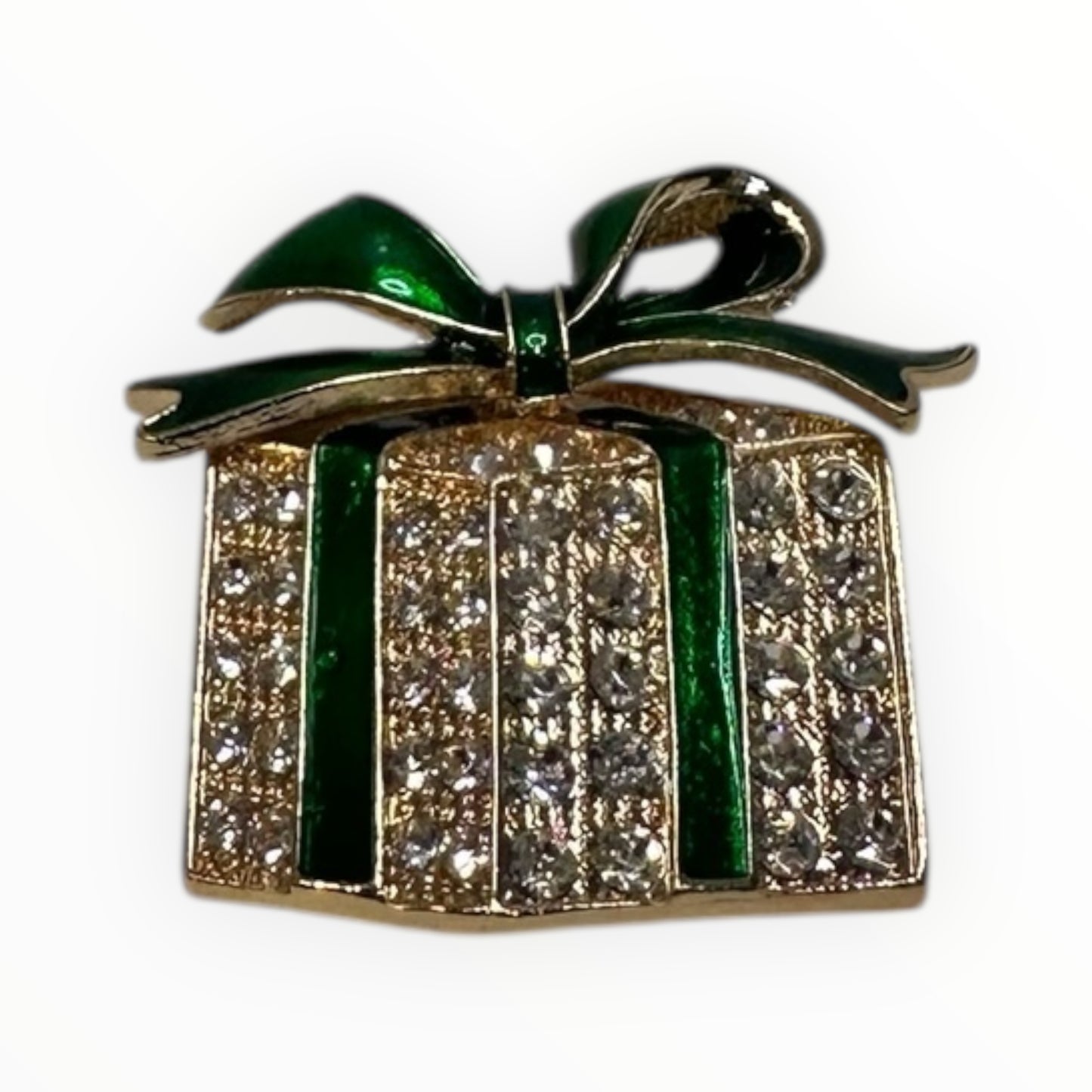 Brooch Pin Perfection